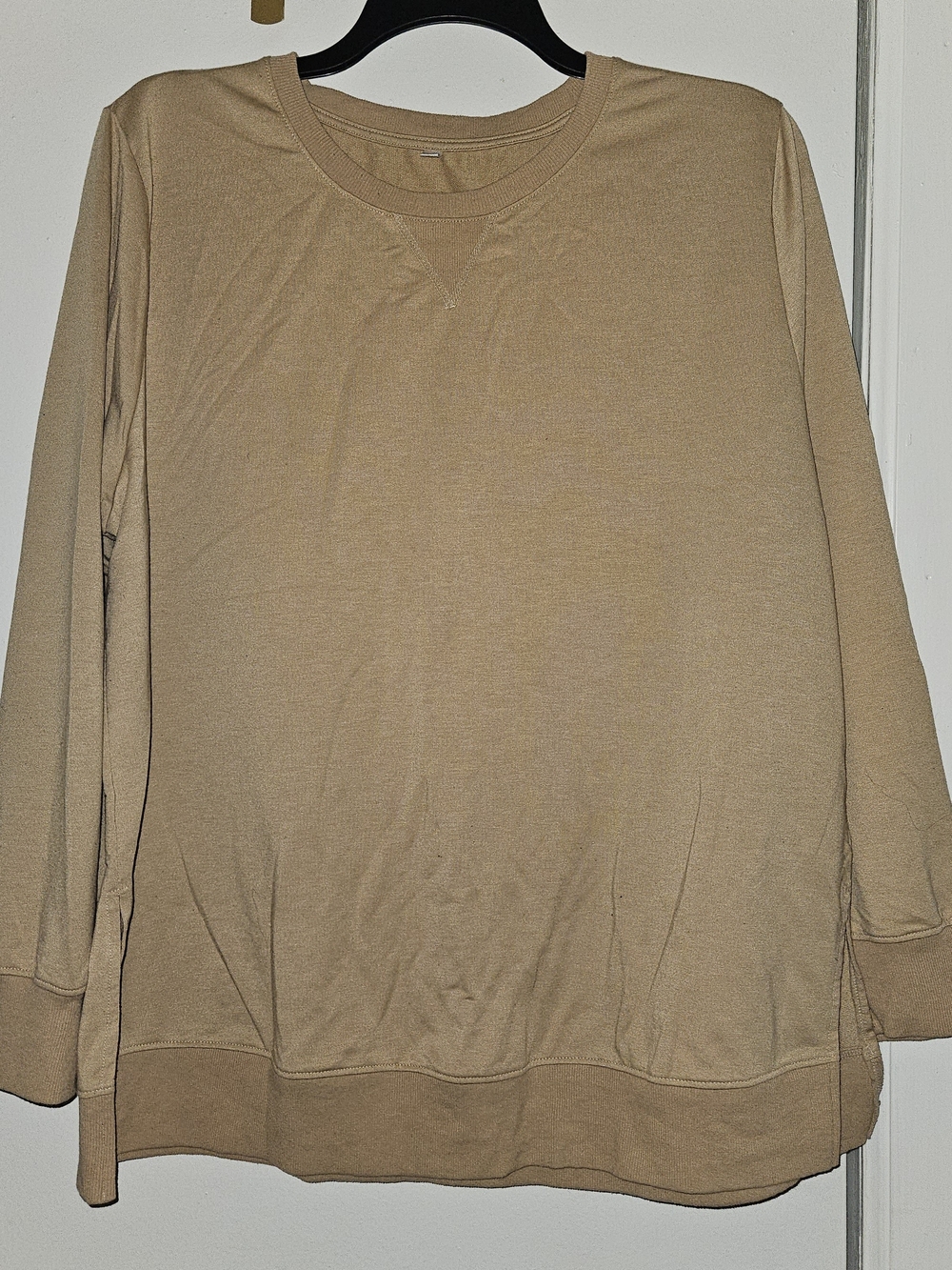 Tan long-sleeve crewneck pullover sweatshirt 3X